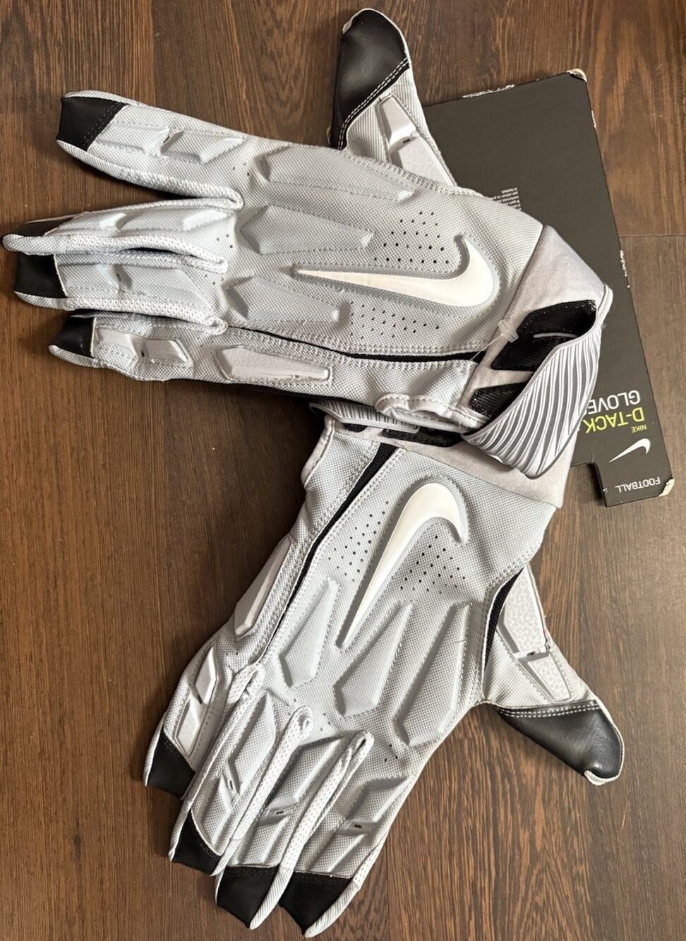 Rare FindNike D-Tack 6.0 Lineman Football Gloves Gray Men's Size 4XL CK2926-661